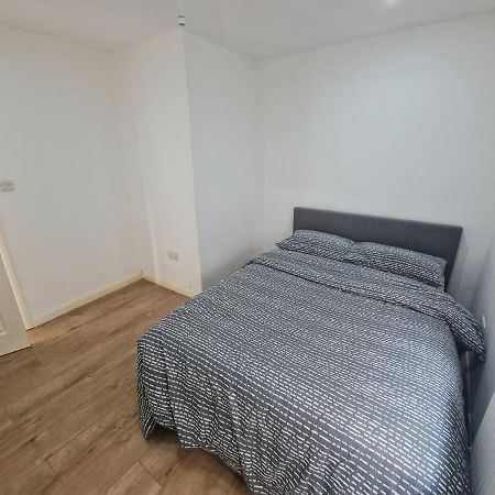 Mile End Budget Guesthouse London Kültér fotó